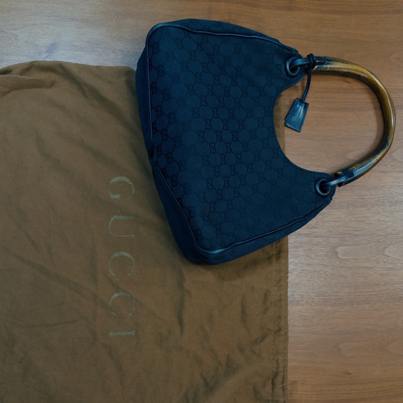 Gucci Classic Handbag - Picture 2 of 3